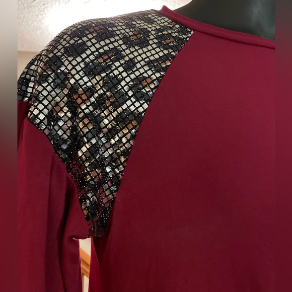 Emerald Brand Long Tunic with Leopard Print Accents - Boutique Size Small - Picture 2 of 7